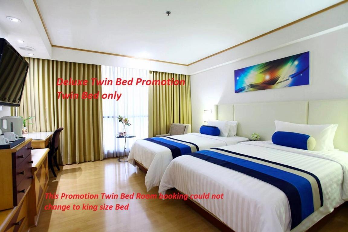 The Four Wings Hotel Bangkok Bagian luar foto